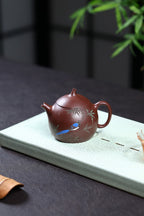 《茄瓜》 国家级工艺美术师 鲍玉华 装饰：李玮（江苏省陶瓷艺术大师，正高）原矿家藏老紫泥，150cc，内推球孔出水
