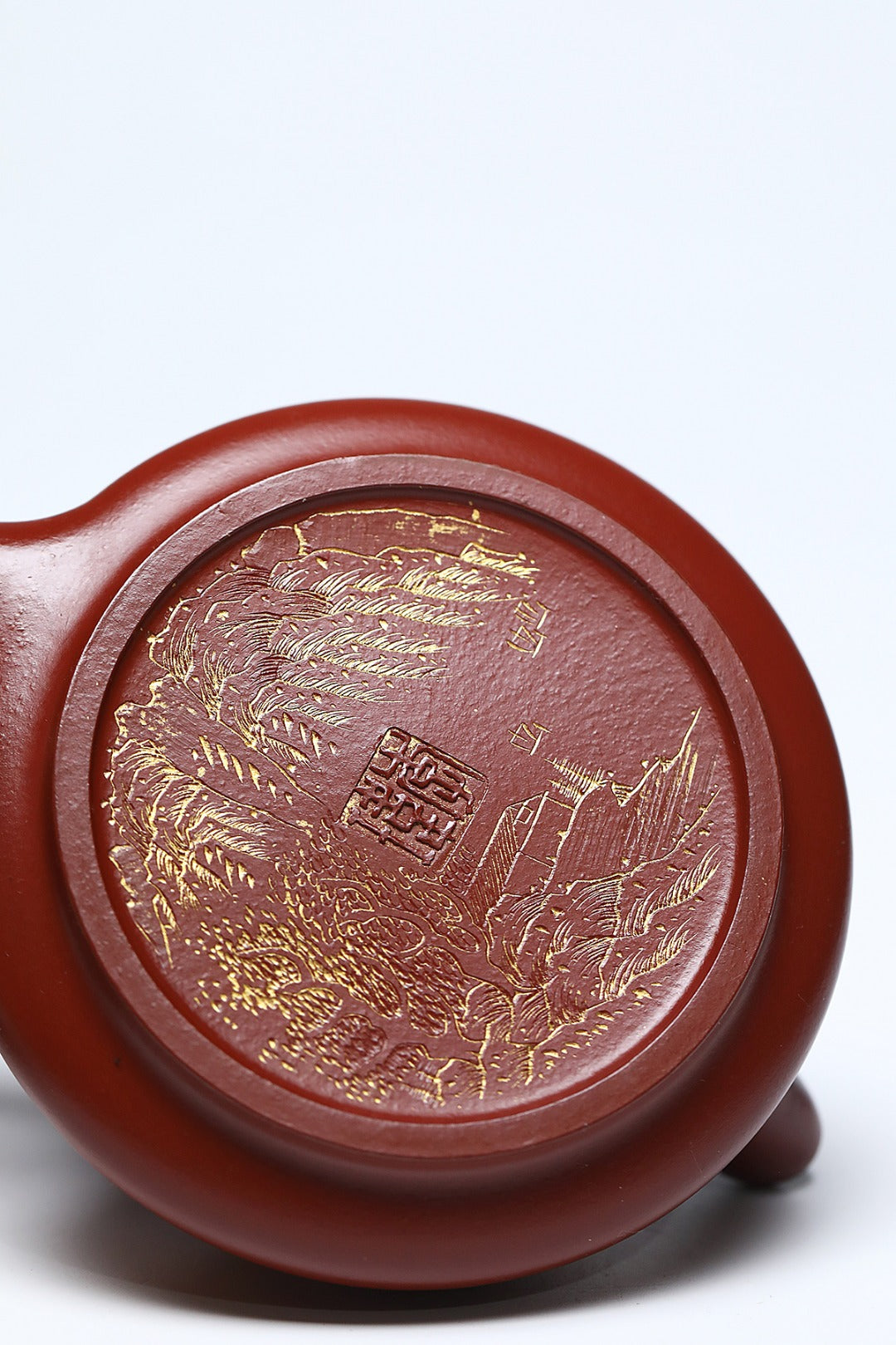 《古云梦泽》 作者简介：李玮 中国陶瓷设计艺术大师  正高级工艺美术师 作品简介：原矿二厂香山小红泥，240cc，并列24孔出水
