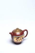 《天马七骏》 作者简介：李玮 中国陶瓷设计艺术大师  作品简介：清早期家藏大红袍，240cc，菱形23孔出水