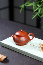 《潘壶》 国家级工艺美术师 鲍玉华 装饰：李玮（江苏省陶瓷艺术大师，正高）原矿家藏朱泥，190cc，菱形14孔出水