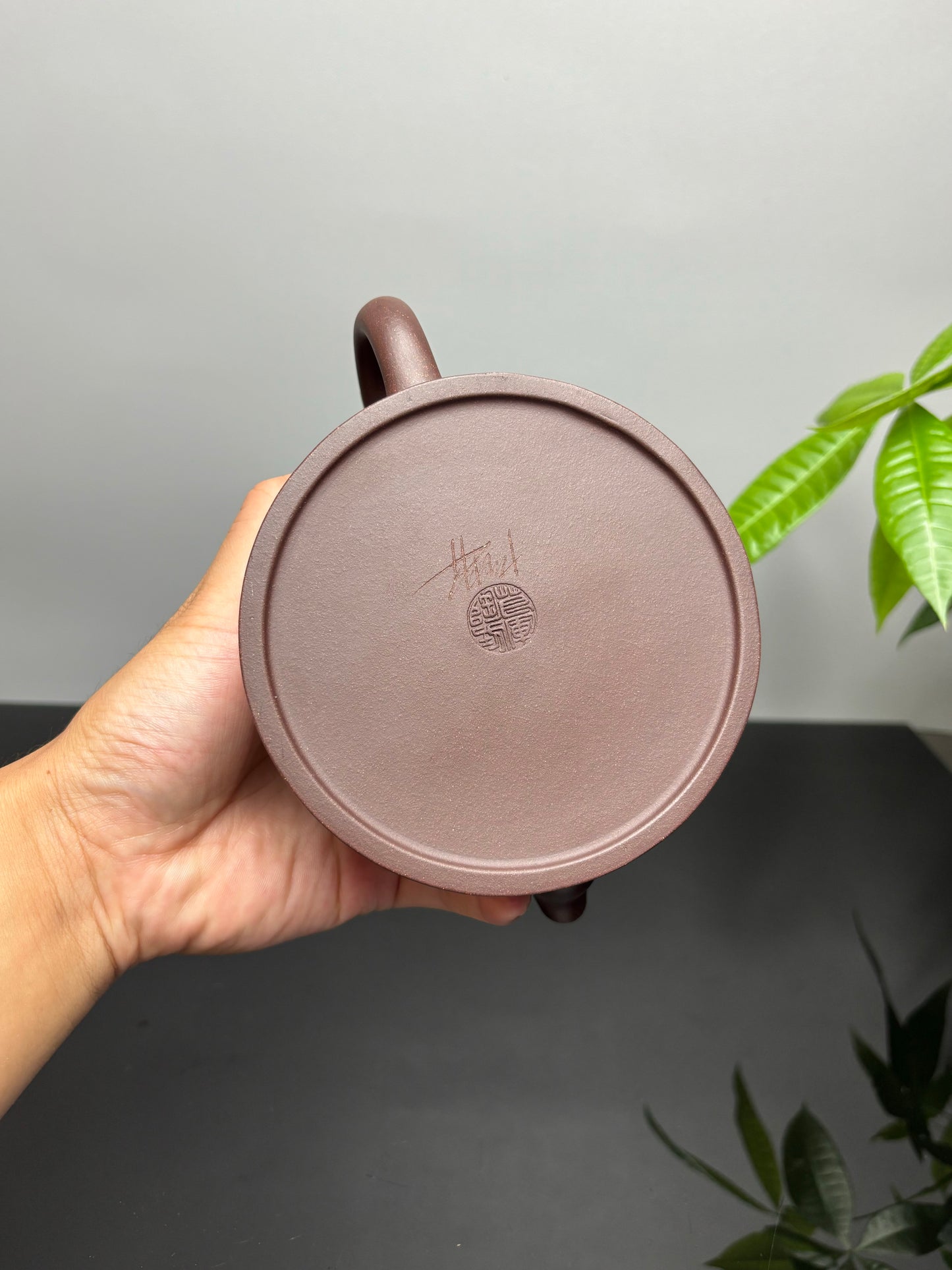 国匠臻藏 葛军大师·原创紫砂重器套组【井泉壶】鼎级荣衔 业界标杆👍礼藏双宜之选!  ——原矿优质老紫泥·400cc 杯50cc