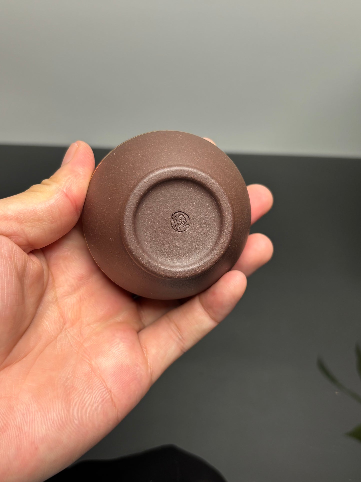 国匠臻藏 葛军大师·原创紫砂重器套组【井泉壶】鼎级荣衔 业界标杆👍礼藏双宜之选!  ——原矿优质老紫泥·400cc 杯50cc