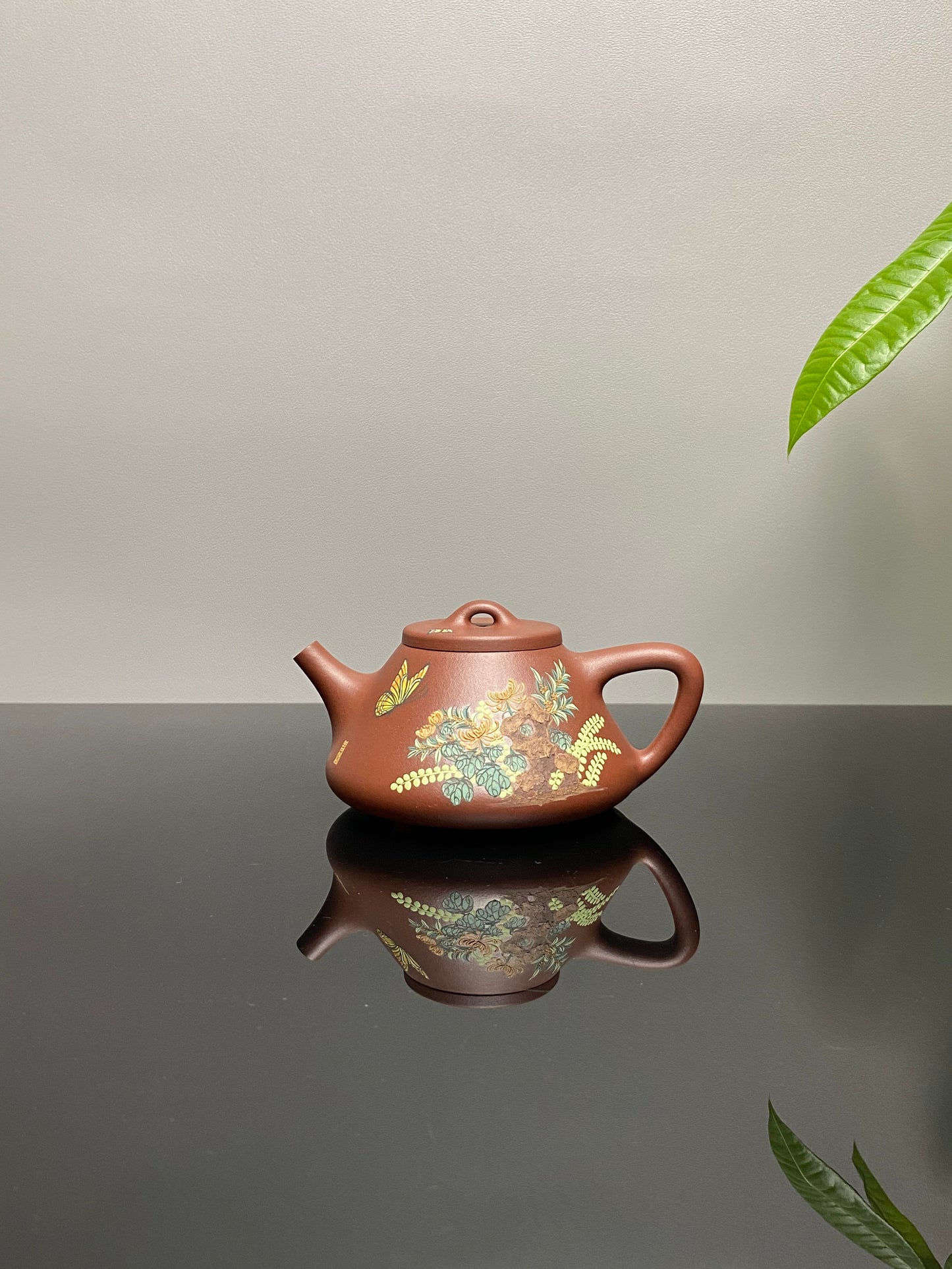 紫砂文人器·石瓢佼佼者｜中青实力派 余同邦全手工制《子冶石瓢》料工型三绝·传世潜力臻品👏  ——原矿优质底槽清·260cc