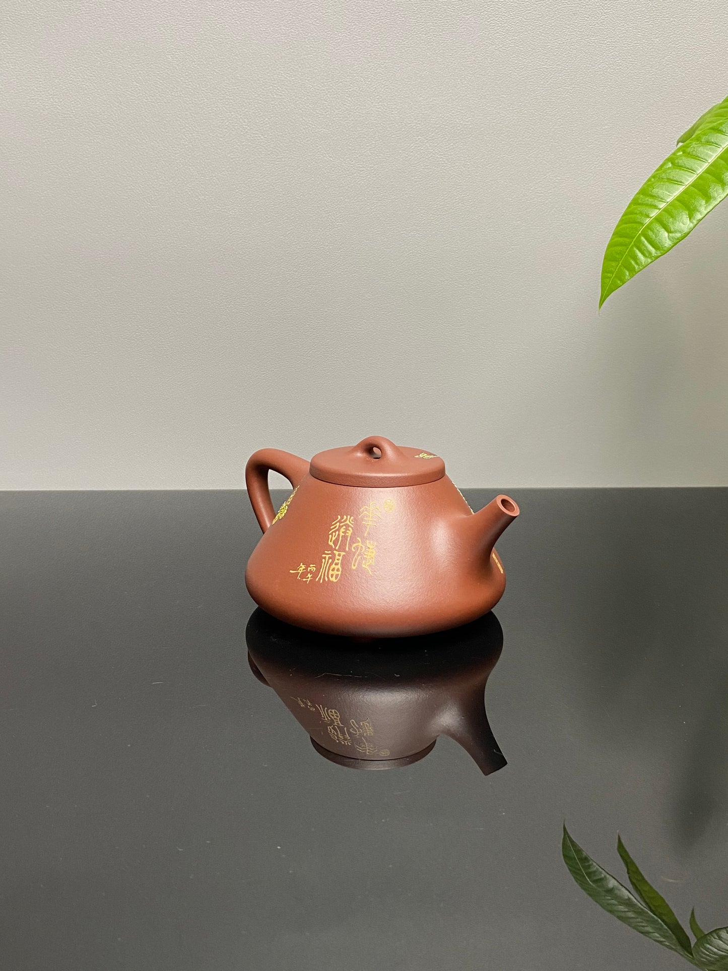 紫砂文人器·石瓢佼佼者｜中青实力派 余同邦全手工制《子冶石瓢》料工型三绝·传世潜力臻品👏  ——原矿优质底槽清·260cc