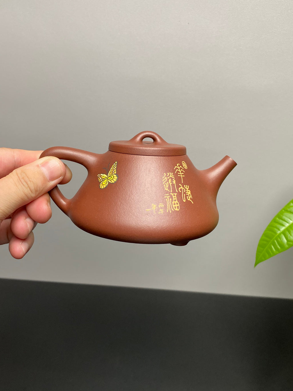 紫砂文人器·石瓢佼佼者｜中青实力派 余同邦全手工制《子冶石瓢》料工型三绝·传世潜力臻品👏  ——原矿优质底槽清·260cc