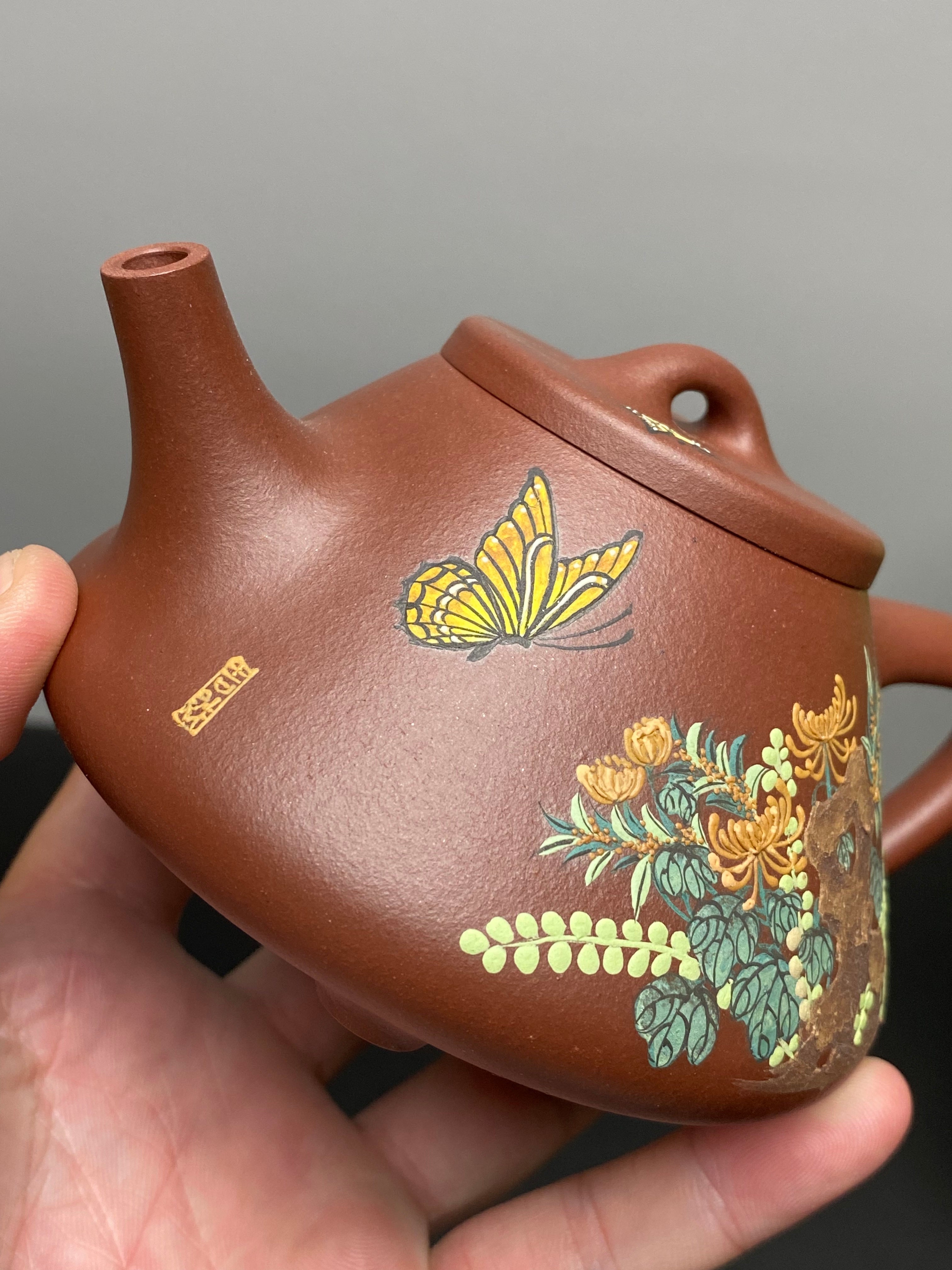 紫砂文人器·石瓢佼佼者｜中青实力派 余同邦全手工制《子冶石瓢》料工型三绝·传世潜力臻品👏  ——原矿优质底槽清·260cc