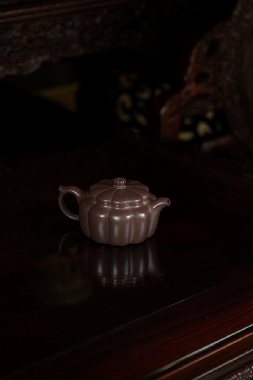 范大生嫡脉·江苏省大师范秀芳·紫砂臻品《秋韵壶》传世收藏·礼赠双绝重器！  ——原矿优质天青泥·280cc（入册款代表作）
