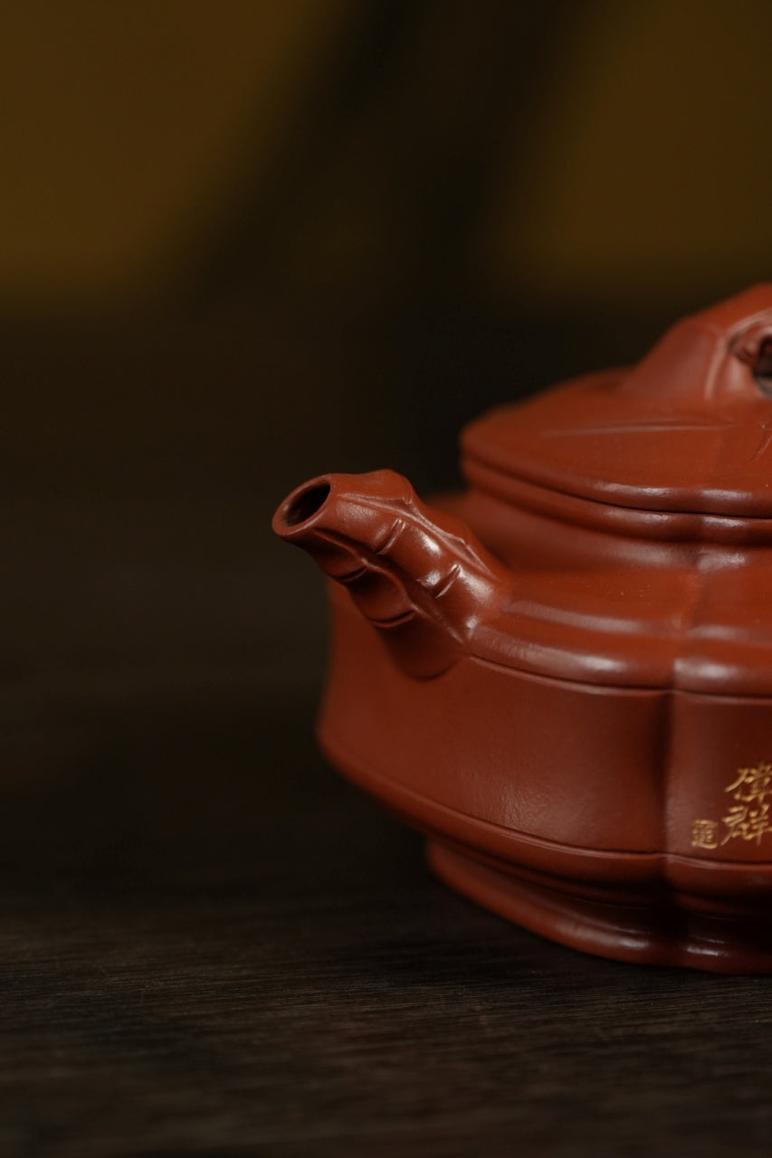 范大生嫡脉｜范秀芳制 范伟群装饰｜双省大师联诀紫砂臻品《四方双线竹鼓壶》——原矿优质朱泥·300cc（入册款代表作）