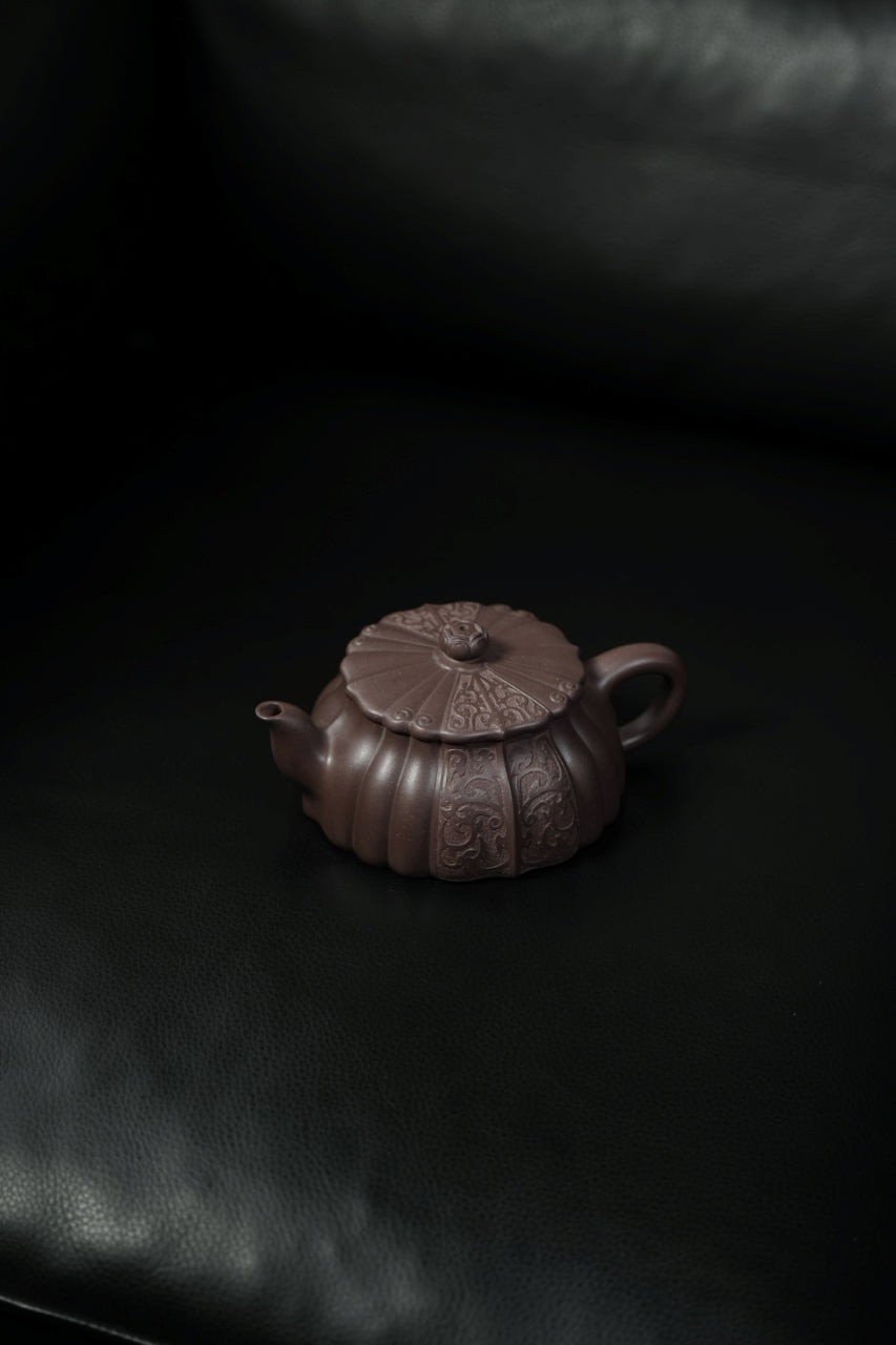 范大生嫡脉·江苏省大师范秀芳·紫砂臻品《莲生壶》——原矿优质天青泥·180cc（入册款代表作）