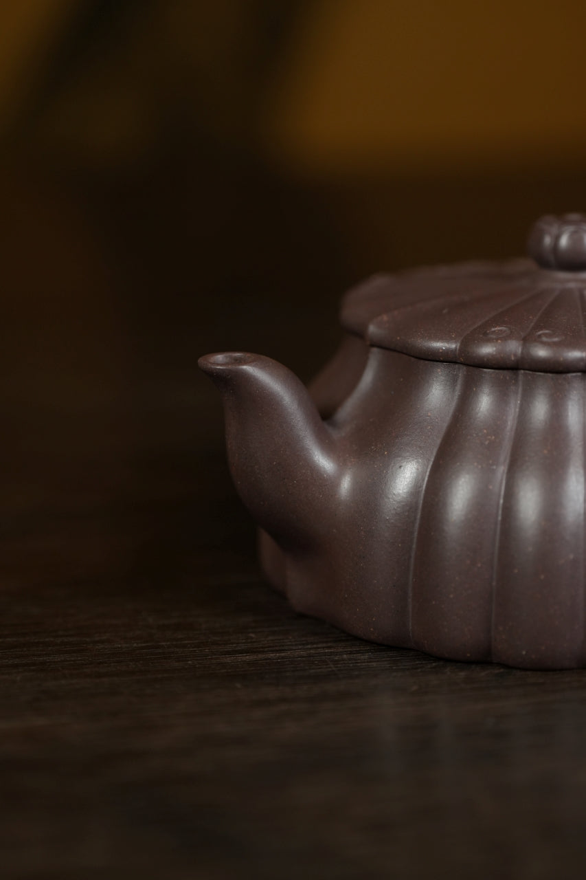 范大生嫡脉·江苏省大师范秀芳·紫砂臻品《莲生壶》——原矿优质天青泥·180cc（入册款代表作）
