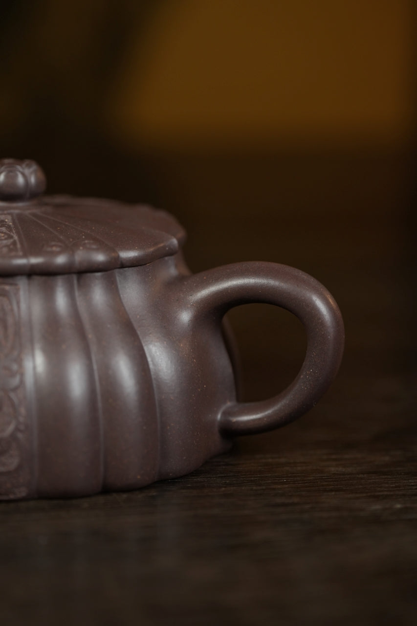 范大生嫡脉·江苏省大师范秀芳·紫砂臻品《莲生壶》——原矿优质天青泥·180cc（入册款代表作）