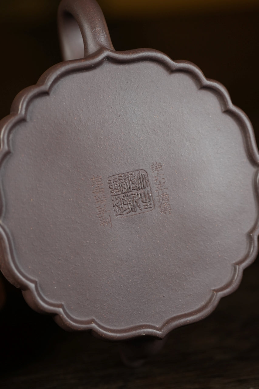 范大生嫡脉·江苏省大师范秀芳·紫砂臻品《莲生壶》——原矿优质天青泥·180cc（入册款代表作）
