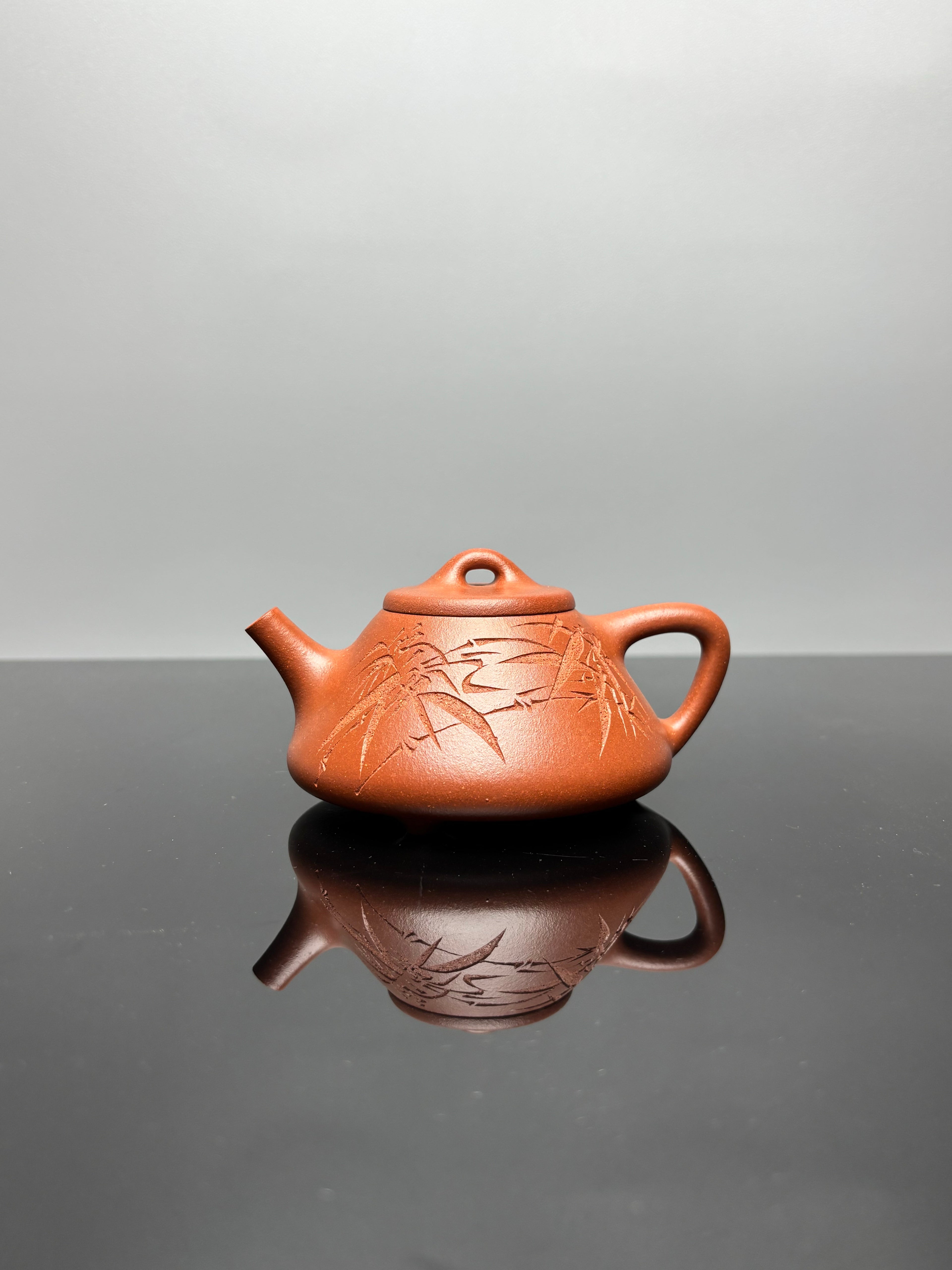范泽锋高徒·省大师邱爽制·国大师邱玉林装饰【子冶石瓢】——原矿优质纯砂降坡泥 220cc ——江苏省级大师·邱爽 亲制