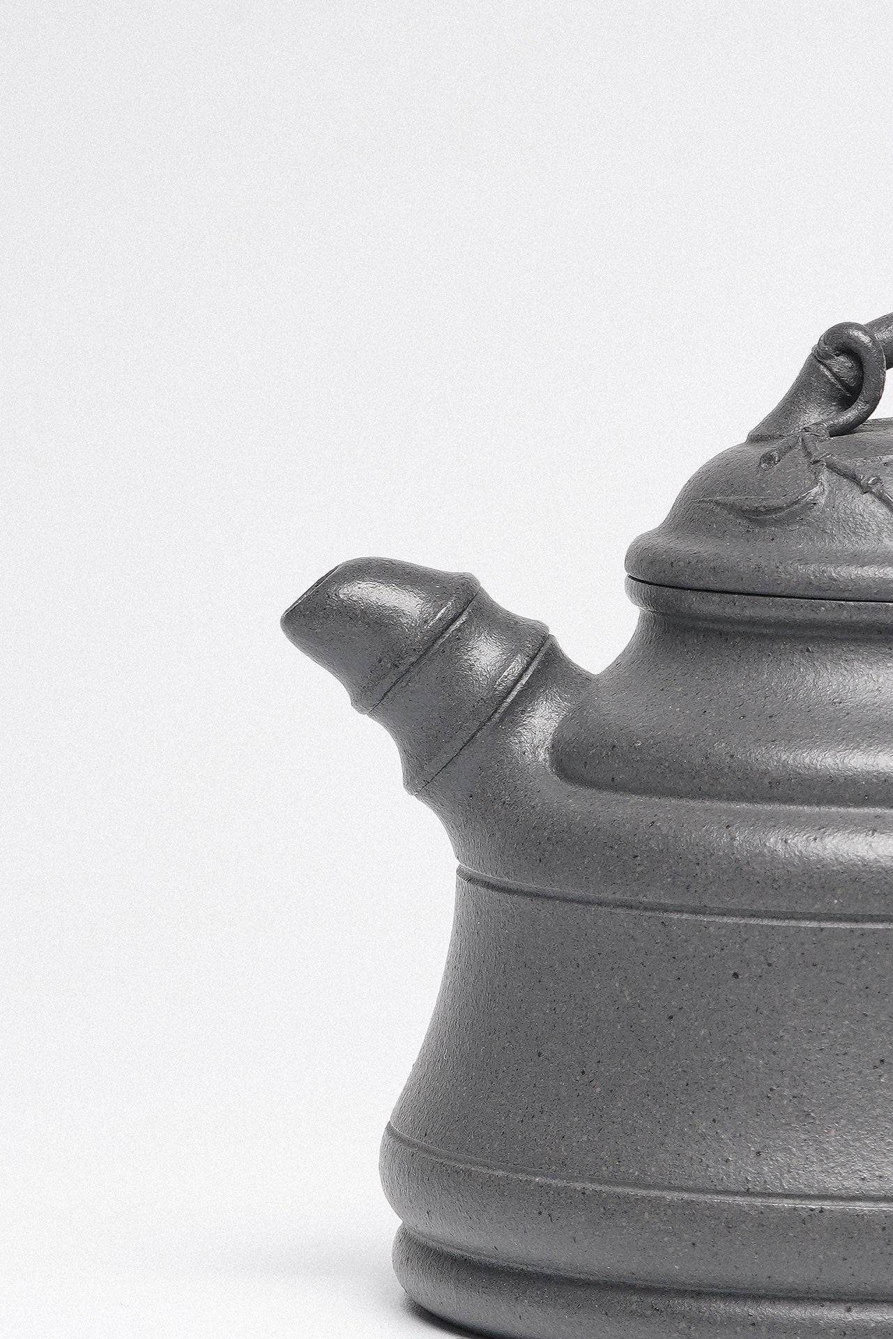省大师吴培林高徒·王雅丽制【竹鼎壶】世家传承·精工之作——泥料：原矿优质天青泥·180cc