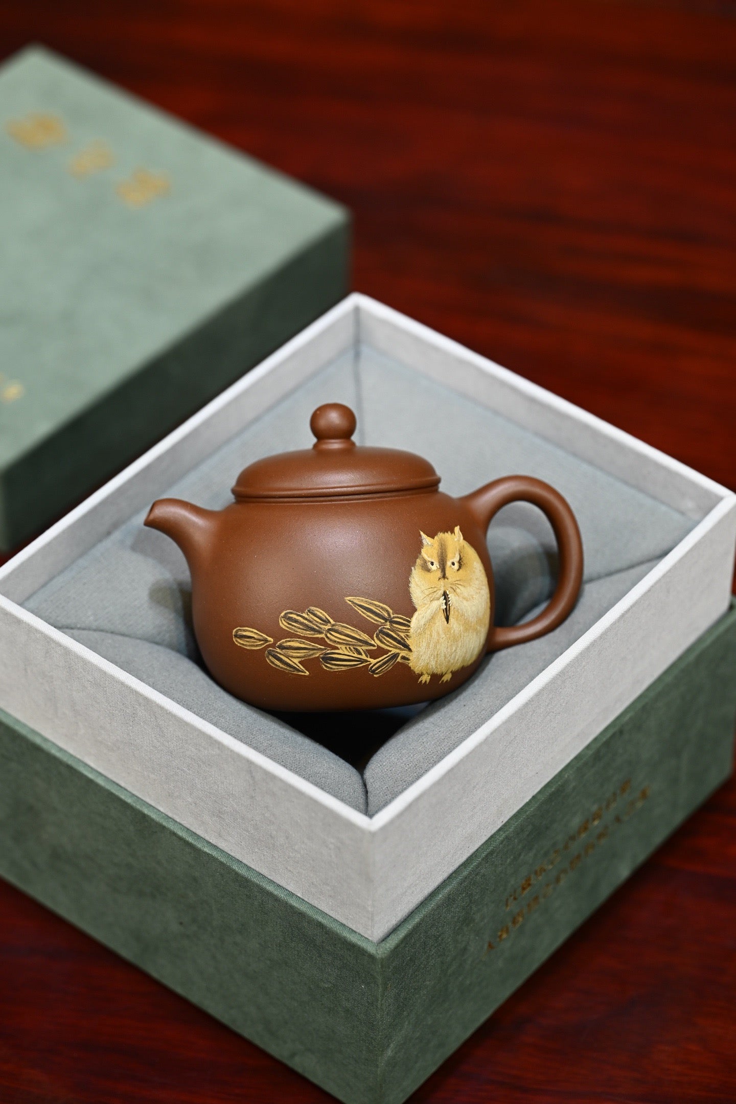 匏尊·全手工 容量190cc/原矿紫泥 壶形似瓠，稳重沉着