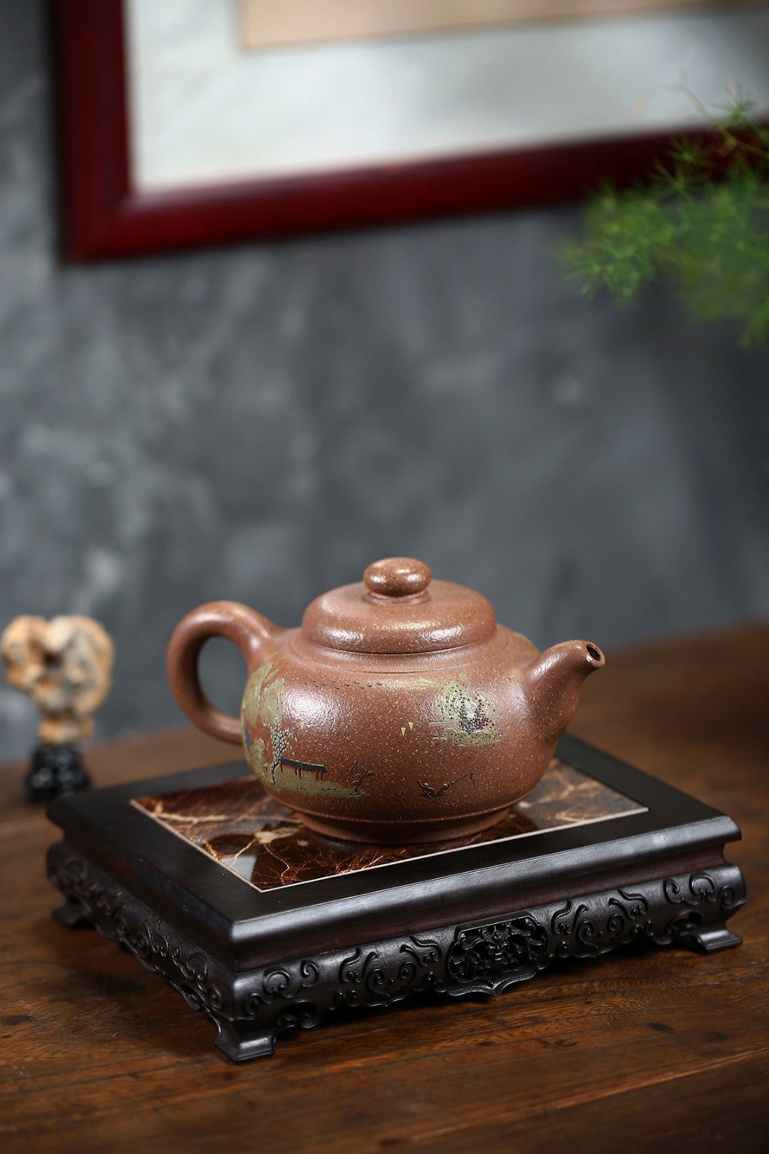 《神韵》 国家级高级工艺美术师 蒋亚平 原矿老玉砂段，400cc，菱形14孔出水