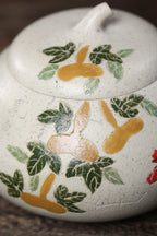 《茄瓜》 国家级工艺美术师 鲍玉华 装饰：李玮（江苏省陶瓷艺术大师，正高)原矿家藏梨玉段，280cc，菱形9孔出水
