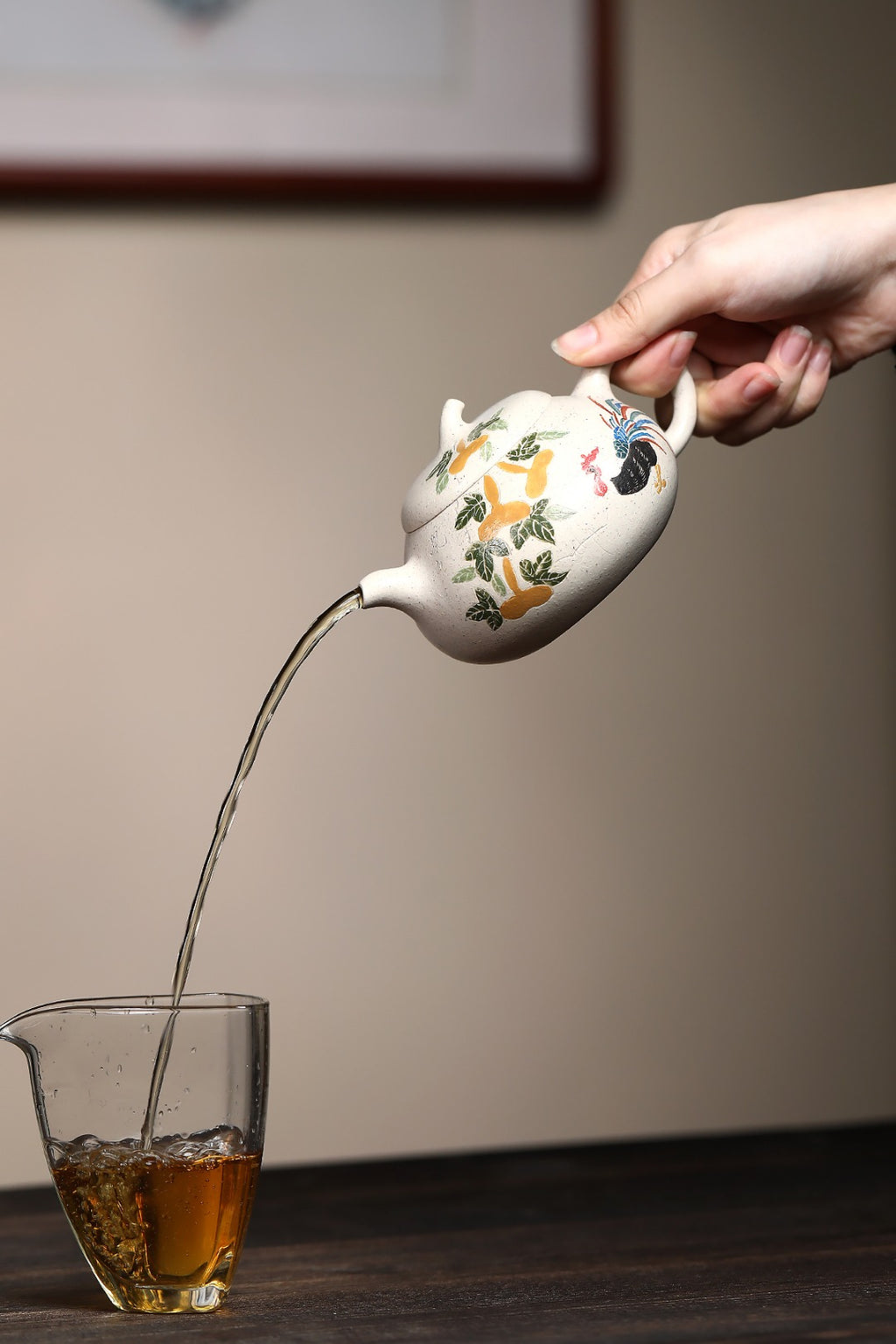 《茄瓜》 国家级工艺美术师 鲍玉华 装饰：李玮（江苏省陶瓷艺术大师，正高)原矿家藏梨玉段，280cc，菱形9孔出水