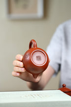 《龙蛋》 国家级工艺美术师 鲍玉华 装饰：李玮（江苏省陶瓷艺术大师，正高)原矿家藏大红袍，160cc，菱形14孔出水