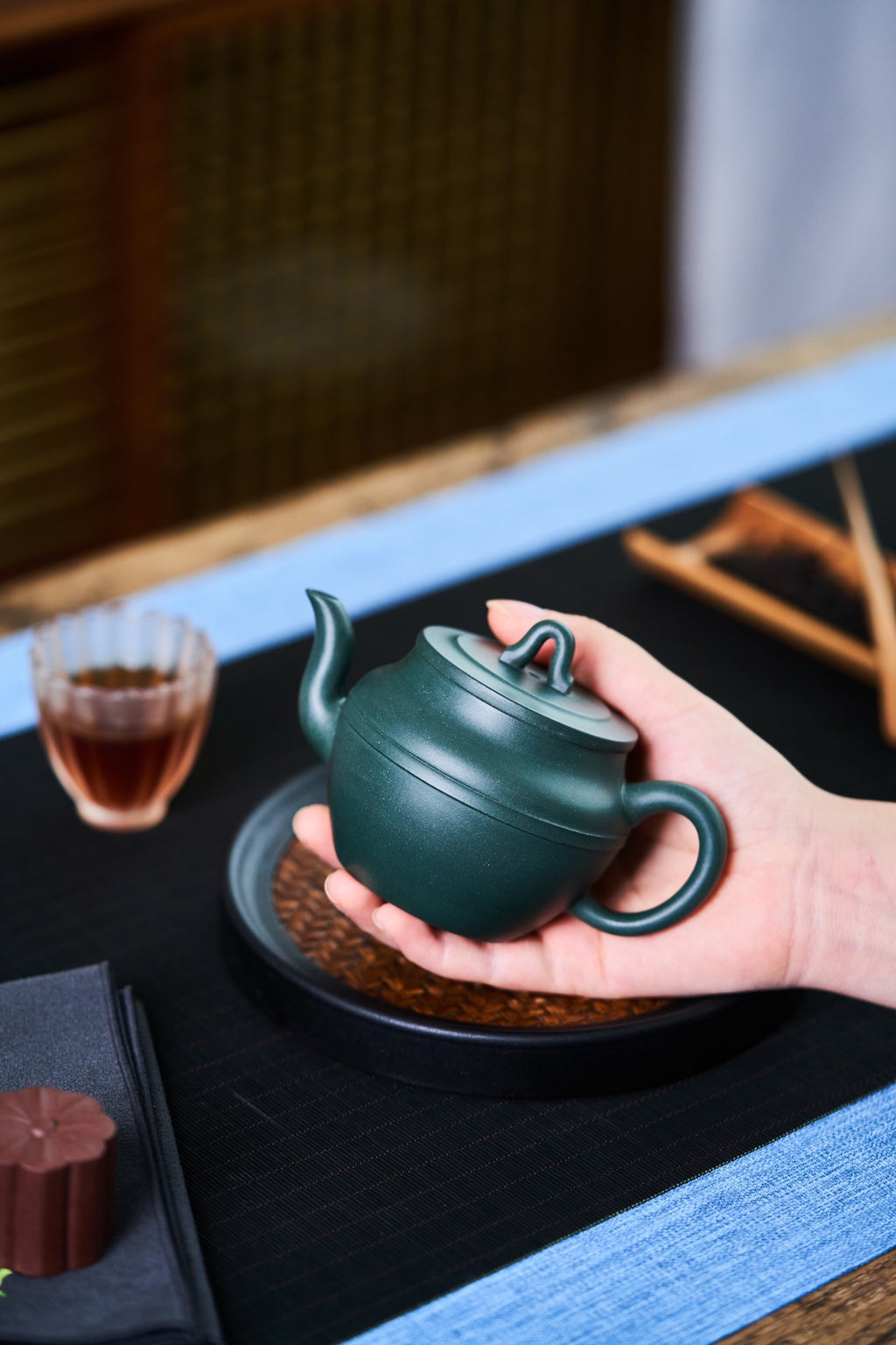 【素影】 家藏苏门答腊青●180cc 作者：王正红 国家级工艺美术师 泥质醇厚，泥色清朗，周身光素，简洁大方