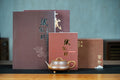 【壶名】三足石瓢 【泥料】黄金段泥 【容量】210cc 【作者】吴敏（实力派工艺美术师）