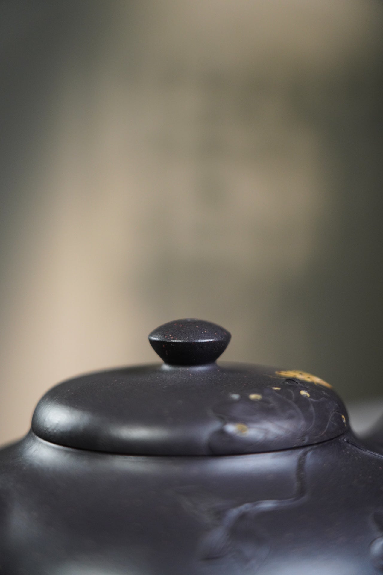 高工佳作 【壶名】合欢 【容量】290cc 【泥料】极品天青泥 【作者】李老师（国家级高级工艺美术师）