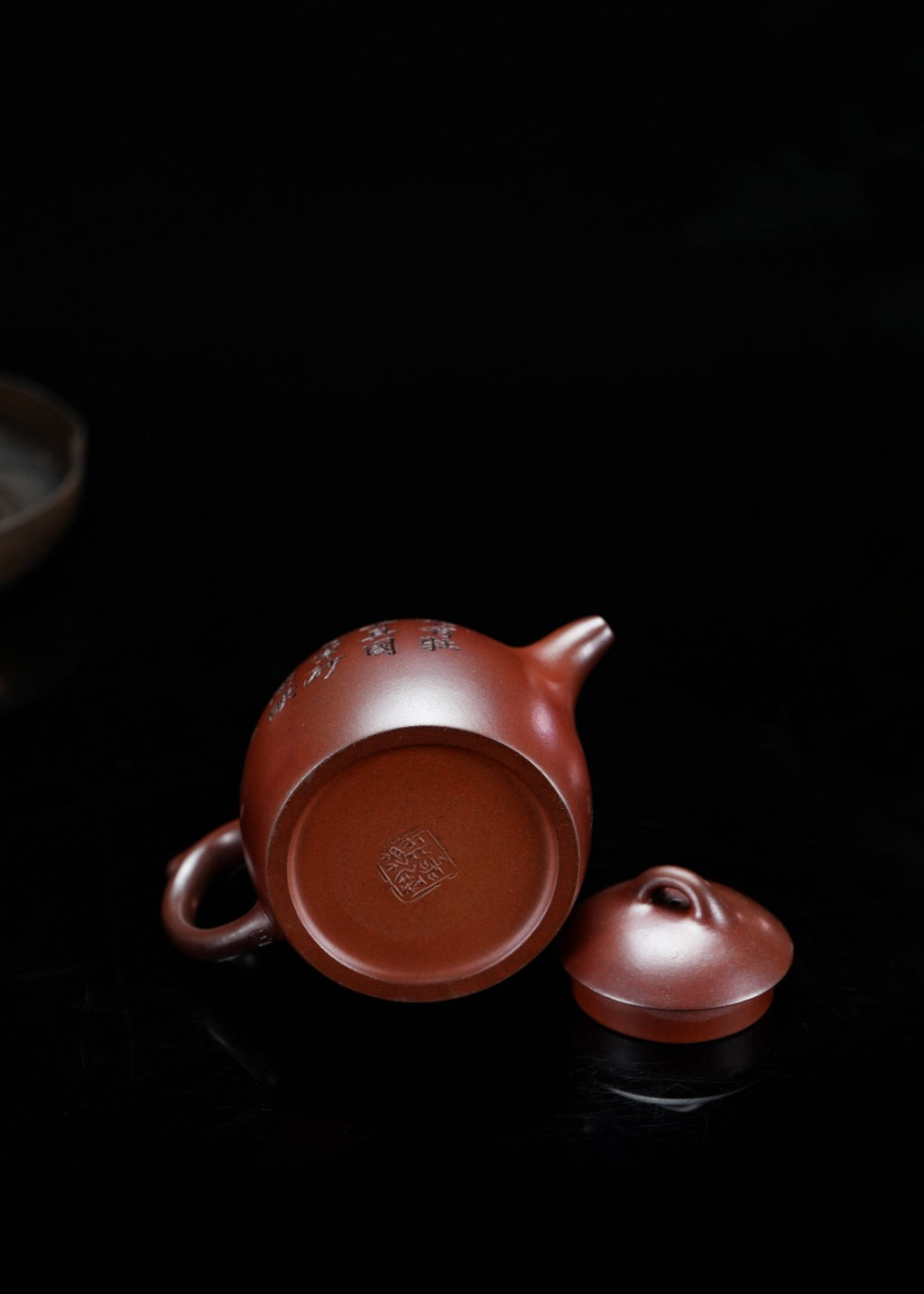 蒋蓉之女 传世花器｜蒋艺华·非遗紫砂巅峰重器《秦权壶》收藏传世·高端礼赠艺术珍品！  ——原矿优质段泥柴烧·420cc ——中国传统陶瓷艺术大师·蒋艺华 制