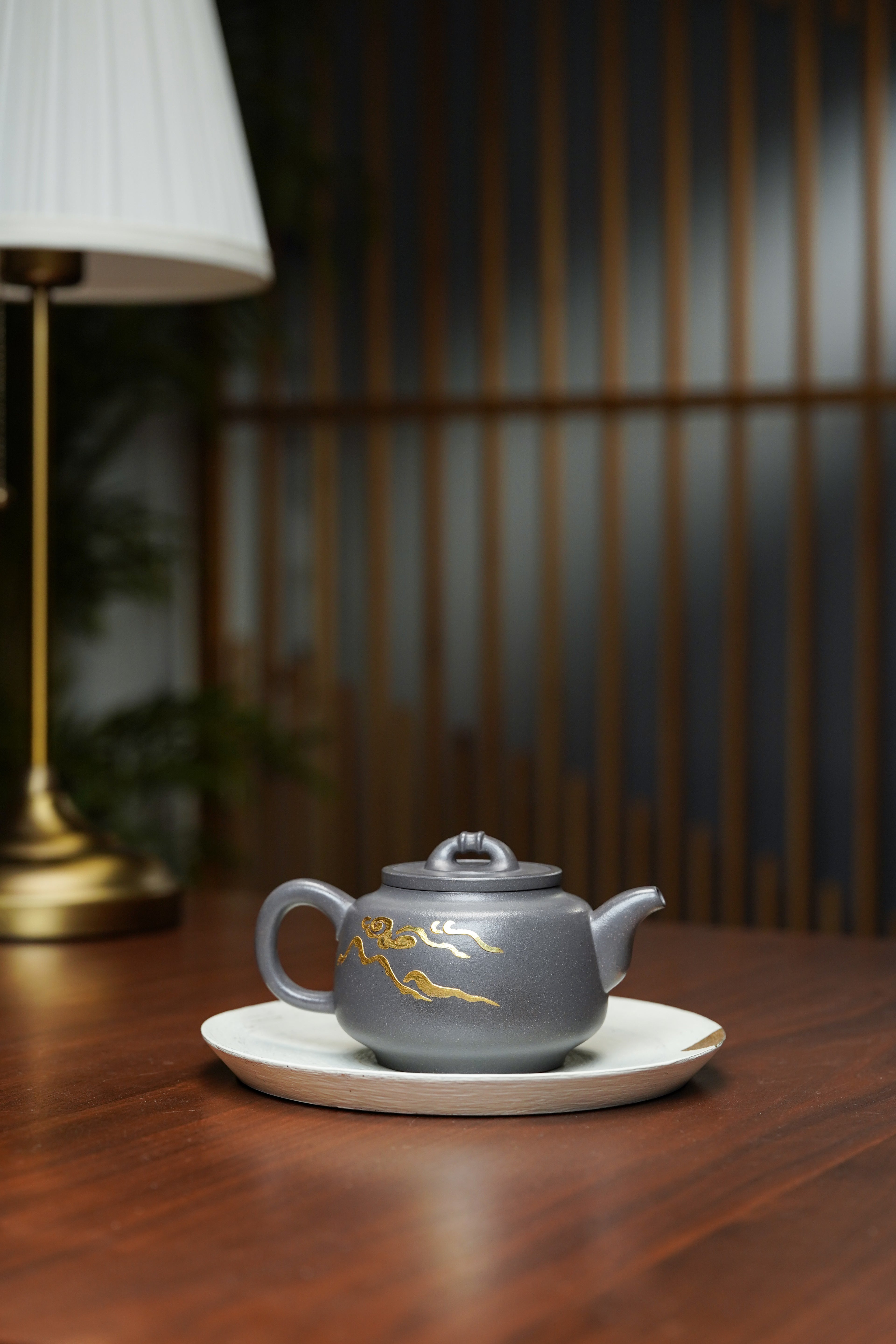 殿堂级顶奢臻品《云间壶》，传世收藏、礼赠顶流天花板👍 ——原矿优质天青泥·300cc（真金限量款） ——中国陶瓷艺术大师·邱玉林 亲制