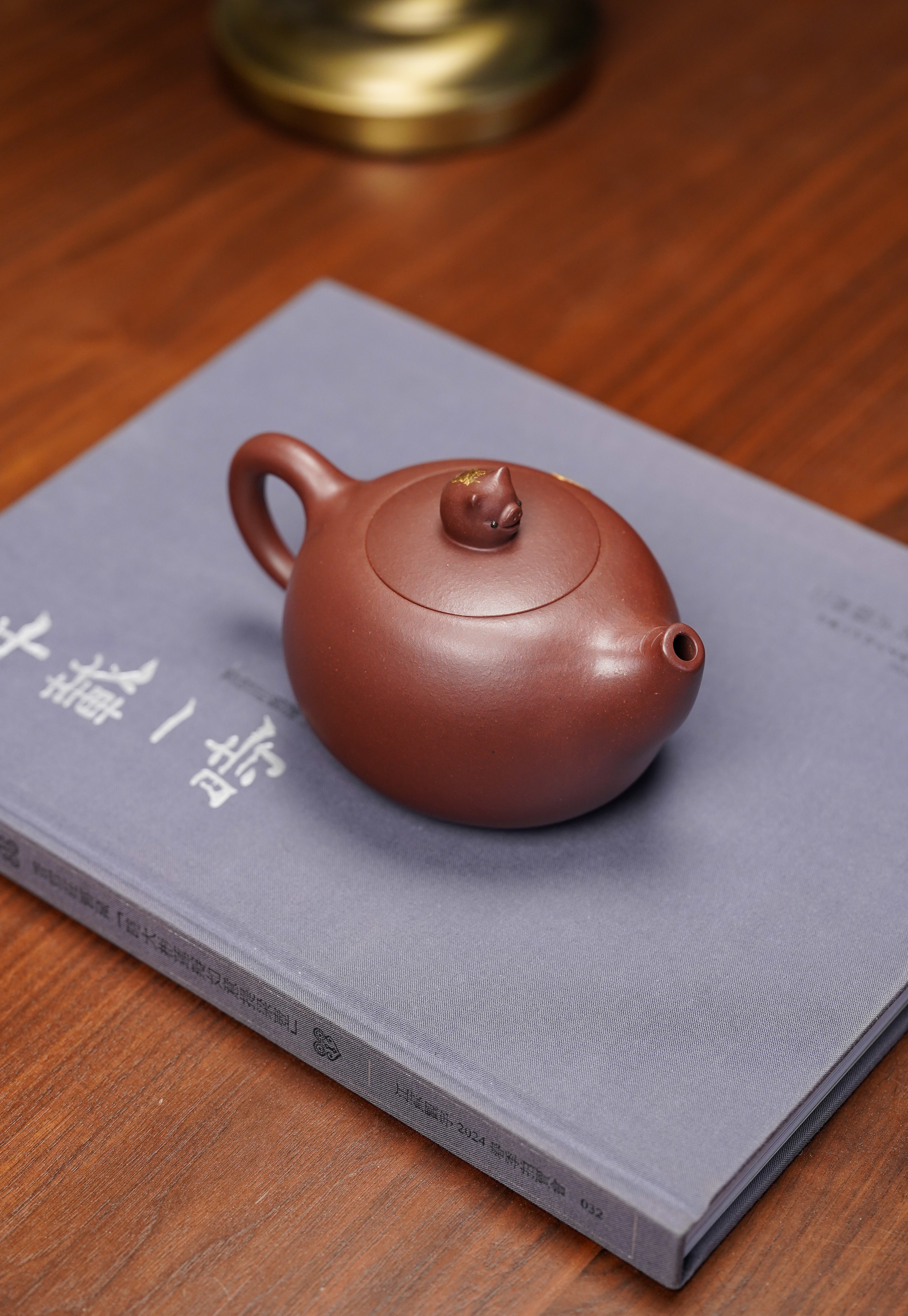 殿堂级顶奢潜力臻品《拱福壶》传世收藏、礼赠顶流天花板👍 ——原矿优质底槽清·400cc「真金限量」 ——中国陶瓷艺术大师·邱玉林 亲制