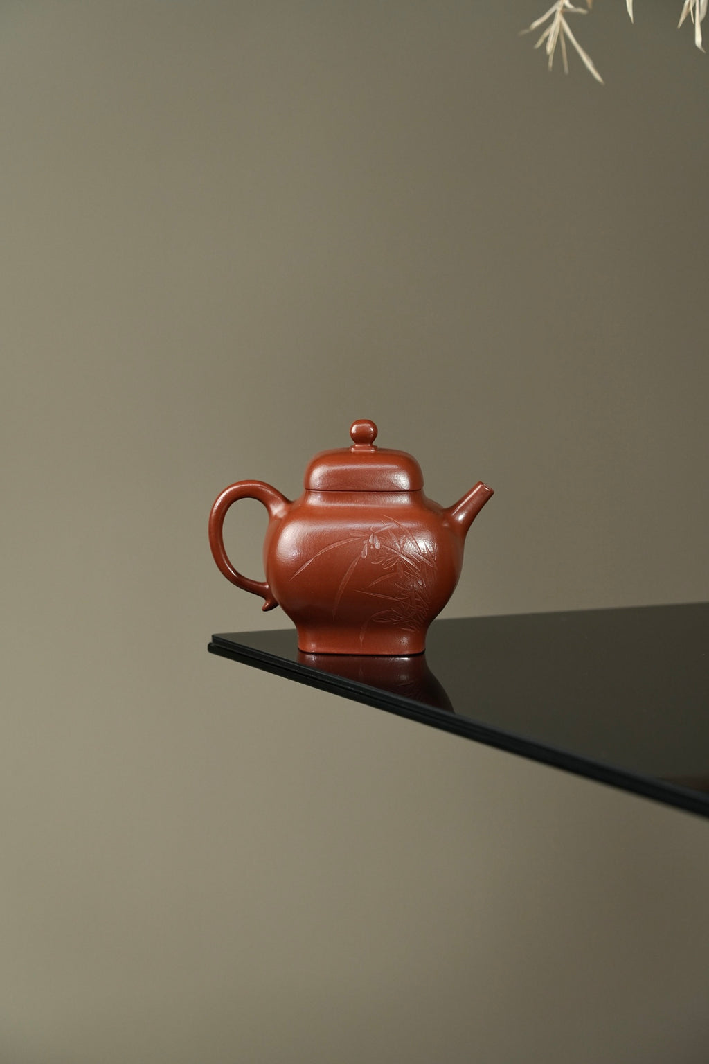 耿浩方器 礼藏双绝｜紫砂界80后方器巨匠巅峰臻品《屿方壶》甄选原矿优质大红袍·260cc，料工合一、品质顶级