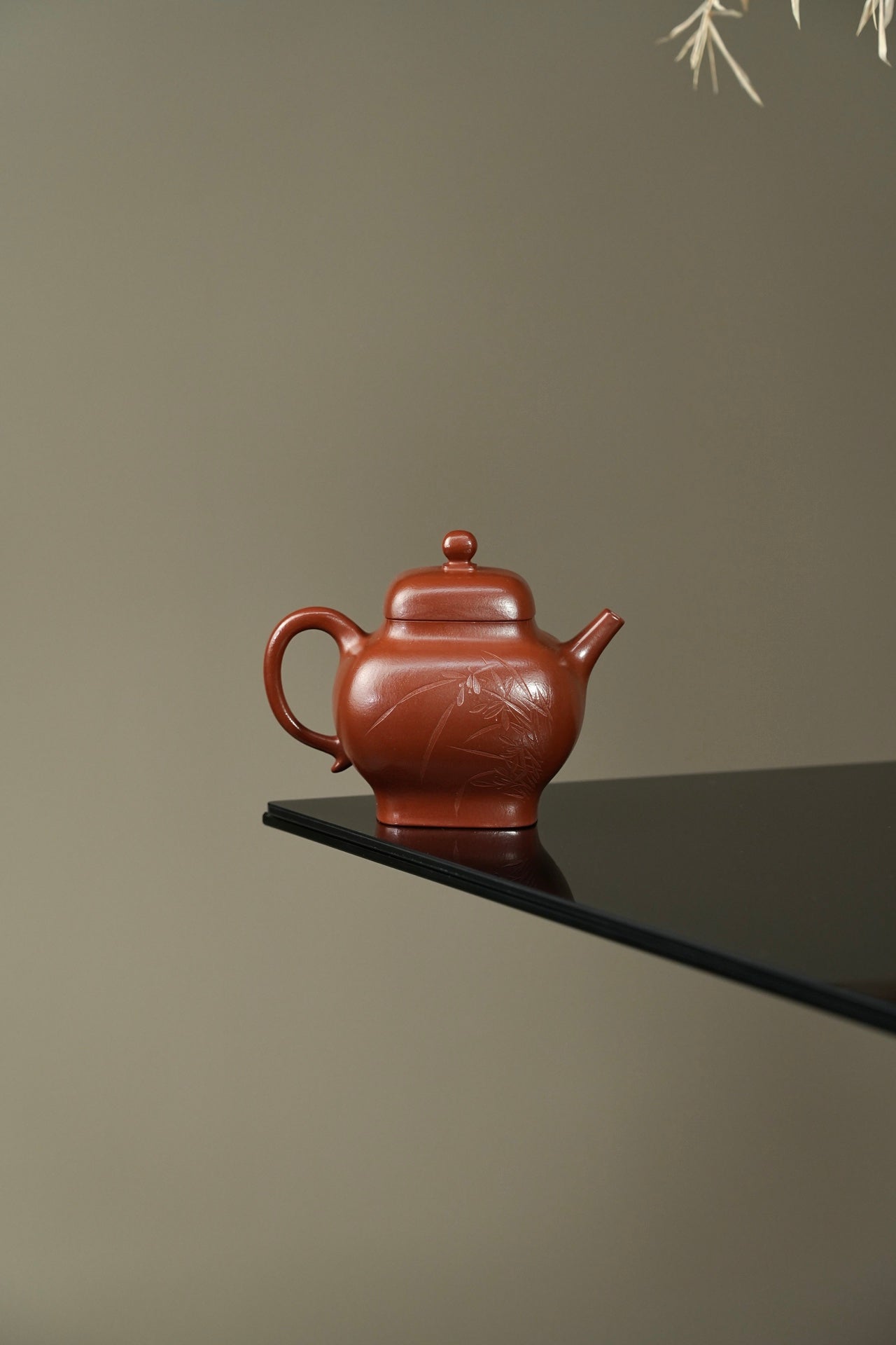耿浩方器 礼藏双绝｜紫砂界80后方器巨匠巅峰臻品《屿方壶》甄选原矿优质大红袍·260cc，料工合一、品质顶级