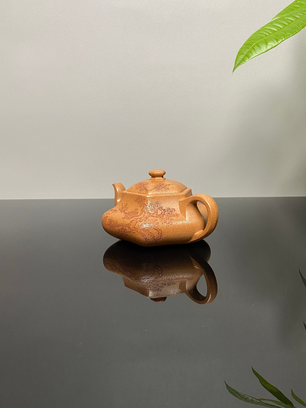 耿浩方器 礼藏双绝｜紫砂界80后方器巨匠巅峰臻品《闲者六方壶》甄选原矿优质老段泥·260cc，料工合一，品质顶级