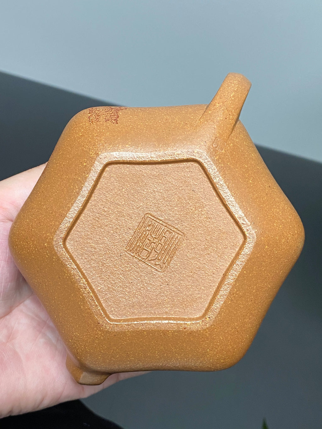 耿浩方器 礼藏双绝｜紫砂界80后方器巨匠巅峰臻品《闲者六方壶》甄选原矿优质老段泥·260cc，料工合一，品质顶级