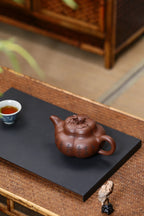 研高收藏重器【上合桃】 作者：刘红仙 职称：研究员级高级工艺美术师 容量： 510cc 泥料： 原矿紫泥