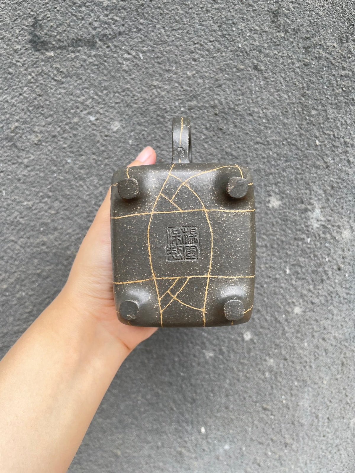 Special price 🉐️ Only 1 piece Recommended by Master Yang Junbao: 【Square High Stone Teapot】 Clay material: Old Blue Grey Capacity: 320cc Author: National-level Arts and Crafts Master Yang Junbao - ZishaTeapotChina