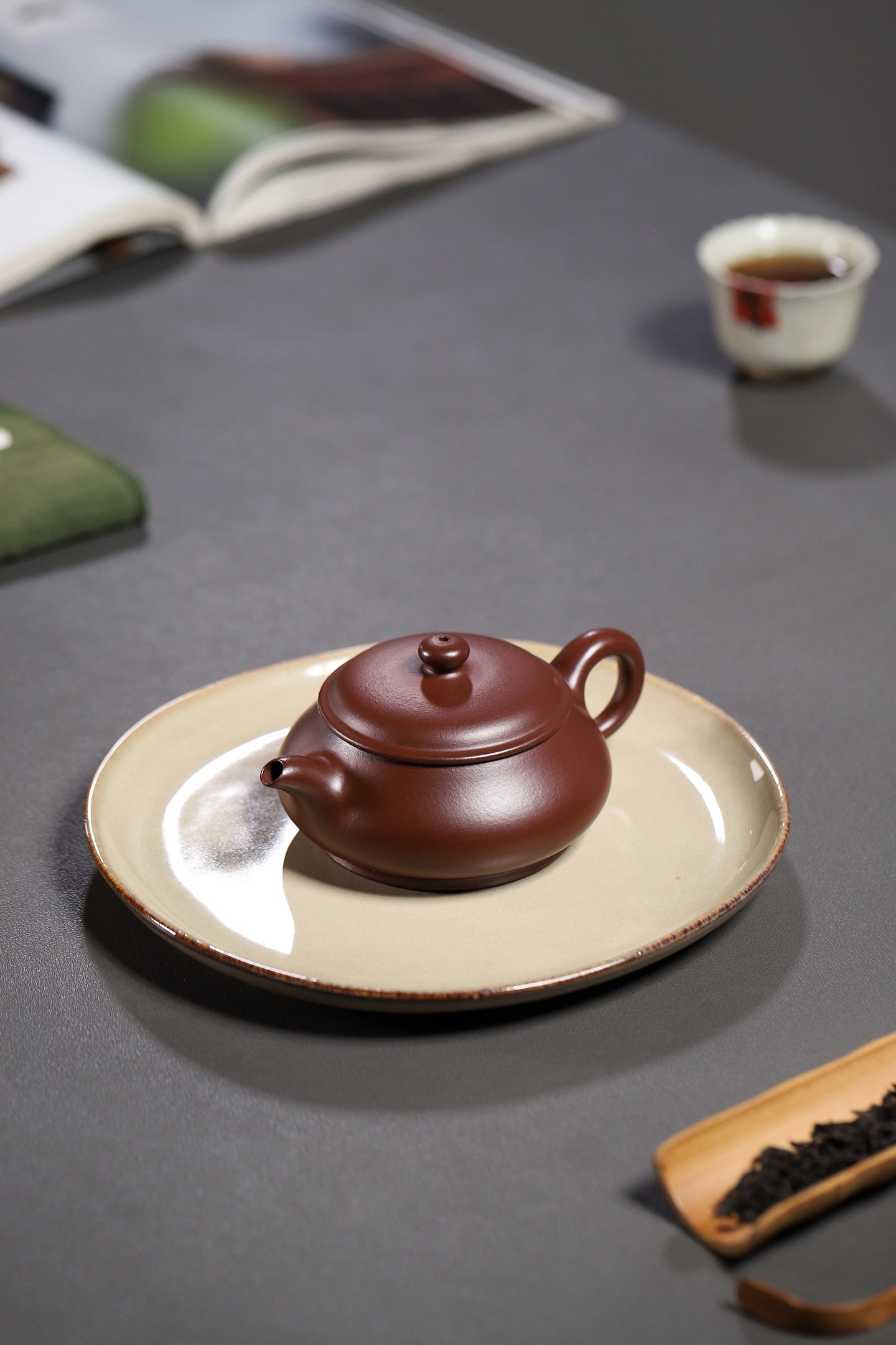 西泠印社倚石苑出品 西泠拍品复刻 | 杨鹏手制 明炉 鹅蛋紫朱泥 150cc 经典明炉器型，壶身圆润敦和