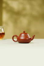 范泽锋高徒·邱爽紫砂潜力重器《梨形壶》是您礼藏皆宜的高端艺术品👍  ——原矿优质粗砂朱泥·180cc·70cc ——江苏省级大师·邱爽 亲制