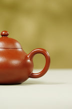 范泽锋高徒·邱爽紫砂潜力重器《梨形壶》是您礼藏皆宜的高端艺术品👍  ——原矿优质粗砂朱泥·180cc·70cc ——江苏省级大师·邱爽 亲制