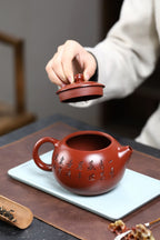 三工合作 正高佳作 《西施·翠羽锦屏》 王敏（正高级工艺美术师）装饰：李玮（江苏省陶瓷艺术大师）原矿90年景舟大红袍，670cc，菱形23孔出水