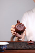 《龙蛋》 国家级工艺美术师 鲍玉华 装饰：李玮（江苏省陶瓷艺术大师，正高）原矿家藏紫泥，150cc，内推球孔出水