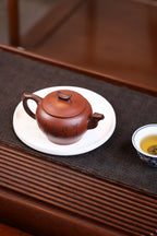《元宝壶》 国家级工艺美术师 鲍玉华 装饰：李玮（江苏省陶瓷艺术大师，正高）原矿家藏红皮龙，290cc，并列10孔出水