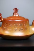 《扬帆起航》 国家级工艺美术师 鲍玉华 装饰：李玮（江苏省陶瓷艺术大师，正高）鲍生泰百年冷金黄古法渐变烧，350cc，菱形9孔出水