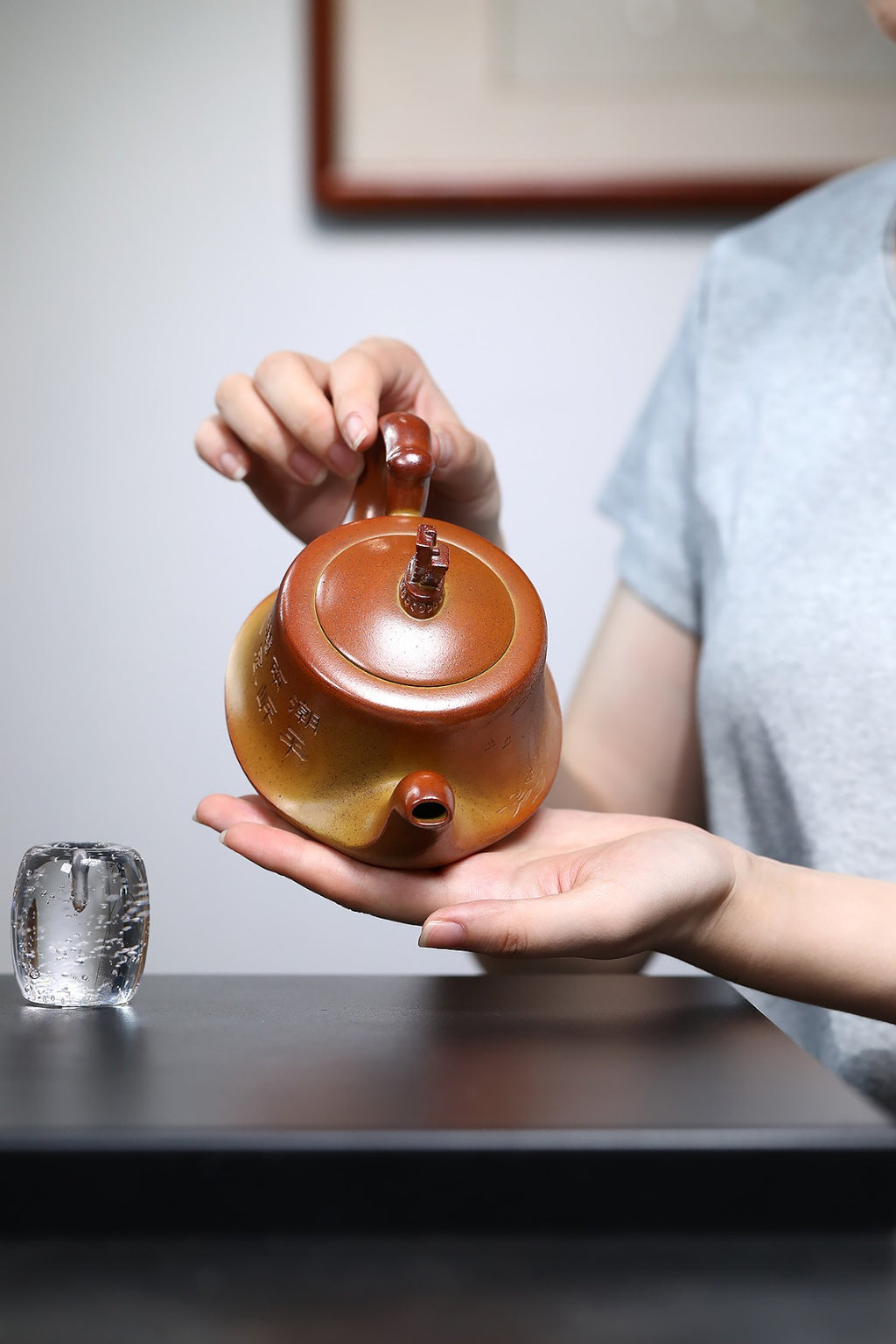 《扬帆起航》 国家级工艺美术师 鲍玉华 装饰：李玮（江苏省陶瓷艺术大师，正高）鲍生泰百年冷金黄古法渐变烧，350cc，菱形9孔出水