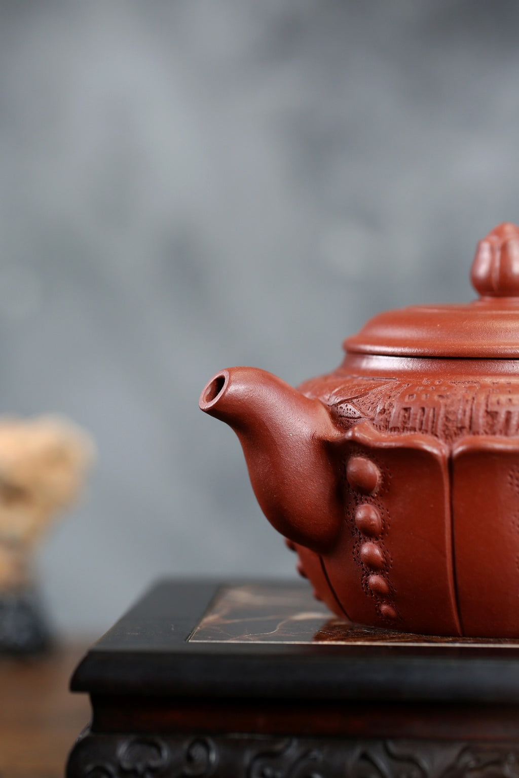 《莲开九华》 国家级工艺美术师 ;鲍玉华 原矿家藏底槽清，320cc，并列10孔出水
