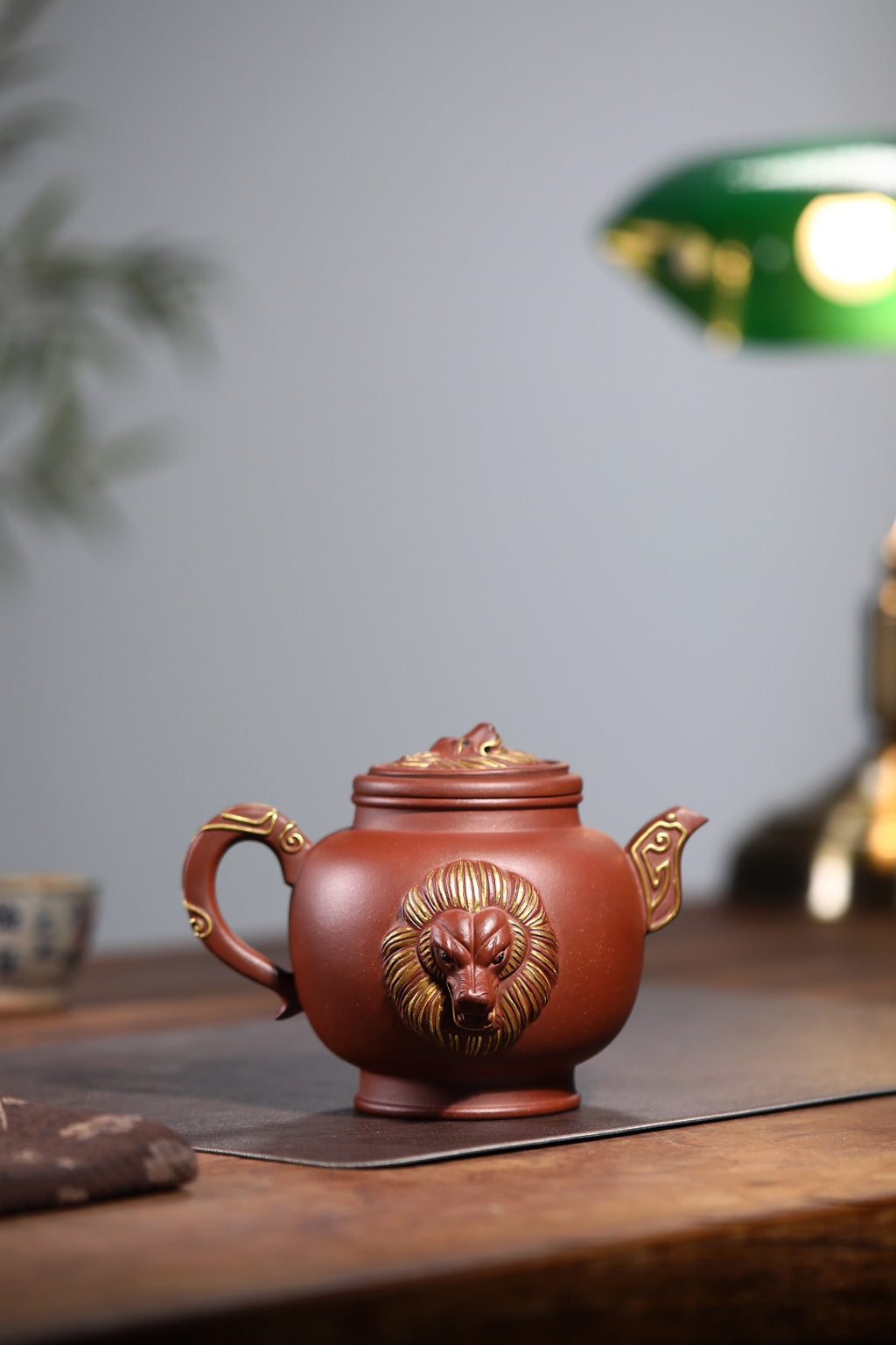 高工佳作！！ 《瑞狮壶》（壶钮轴承可转动） 国家级高级工艺美术师 蒋亚平 原矿底槽清，600cc，并列13孔出水