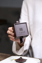 《四方祥瑞》 国家级工艺美术师 鲍玉华 装饰：李玮（江苏省陶瓷艺术大师，正高）原矿家藏黑墩头，190cc，并列15孔出水