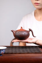 《飞鸿》 国家级工艺美术师 鲍玉华 装饰：李玮（江苏省陶瓷艺术大师，正高）原矿家藏老紫泥，340cc，菱形9孔出水