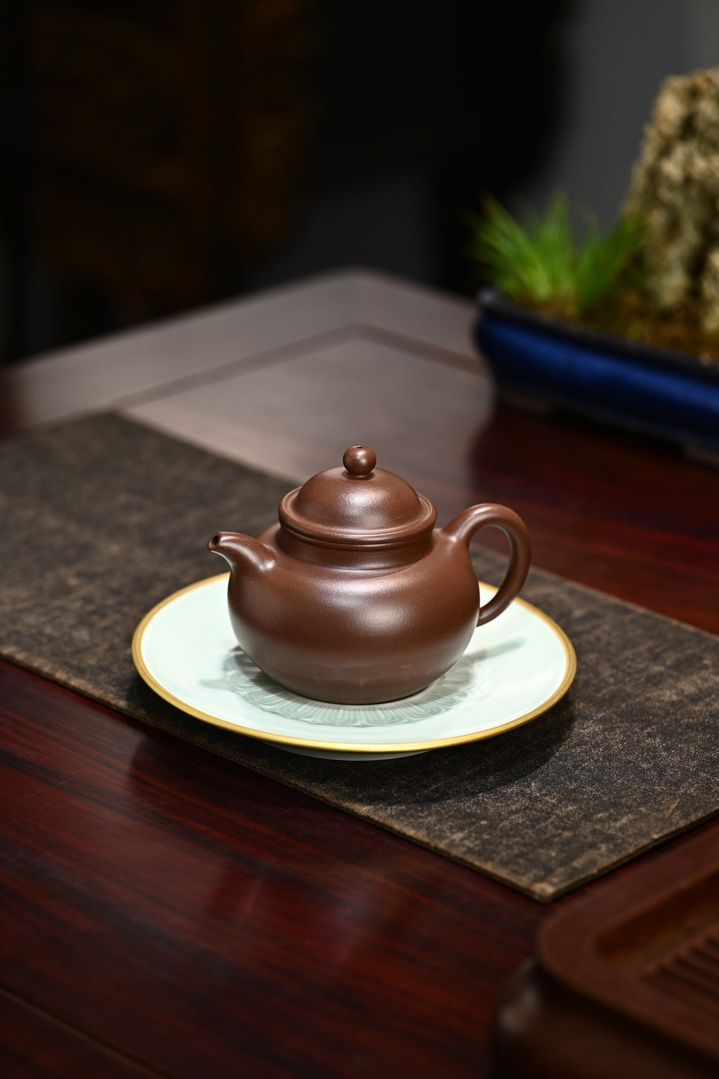 莲子·全手工/传统器高手邝玲霞作品 /容量360cc/原矿底槽清 无论是线条还是肌理，带有一种“老而弥坚