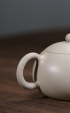 『西施』·象牙白段·150cc·9孔  张金龙制 优质白段，区别市面上同类产品，泡茶不粘茶垢，玉质感佳，细腻光洁