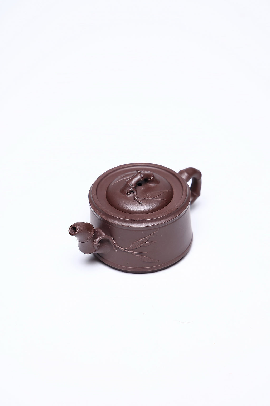 双省名人经典之作（一品竹段壶） 泥料：石红 容量：300cc 作者：韩小虎 研究员级高级工艺美术师